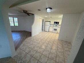 138 Leland St SE in Port Charlotte, FL - Foto de edificio - Building Photo