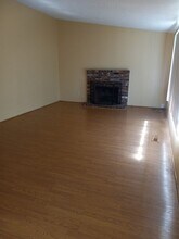 1644 Fieldcrest Dr in Sparks, NV - Building Photo - Building Photo
