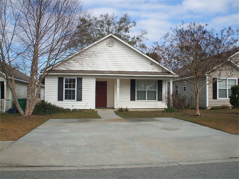 3027 Schroer Dr in Valdosta, GA - Building Photo