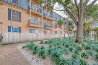 4515 Briar Hollow Pl photo'