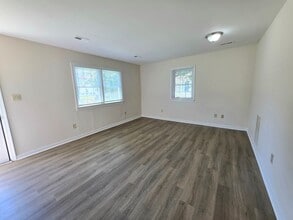 2203 Gurley Ct in Hampton, VA - Building Photo - Building Photo