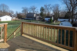 5005 Apache St in College Park, MD - Foto de edificio - Building Photo