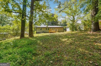 3396 Misty Valley Rd in Decatur, GA - Foto de edificio - Building Photo