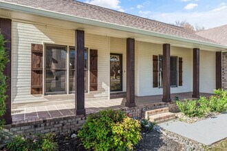 755 Regal Dr in Murfreesboro, TN - Foto de edificio - Building Photo