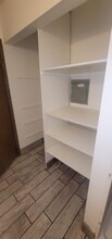 8323 W Northridge Ct in Milwaukee, WI - Building Photo - Building Photo