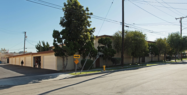 18410 Corby Ave in Artesia, CA - Building Photo - Building Photo