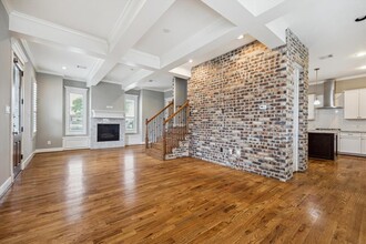 805 W 8th St in Houston, TX - Building Photo - Building Photo