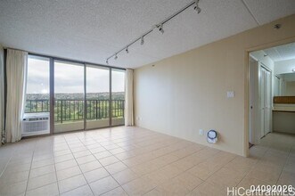 98-402-402 Koauka Loop in Aiea, HI - Foto de edificio - Building Photo