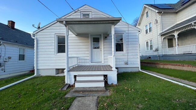 property at 33 Spruce St
