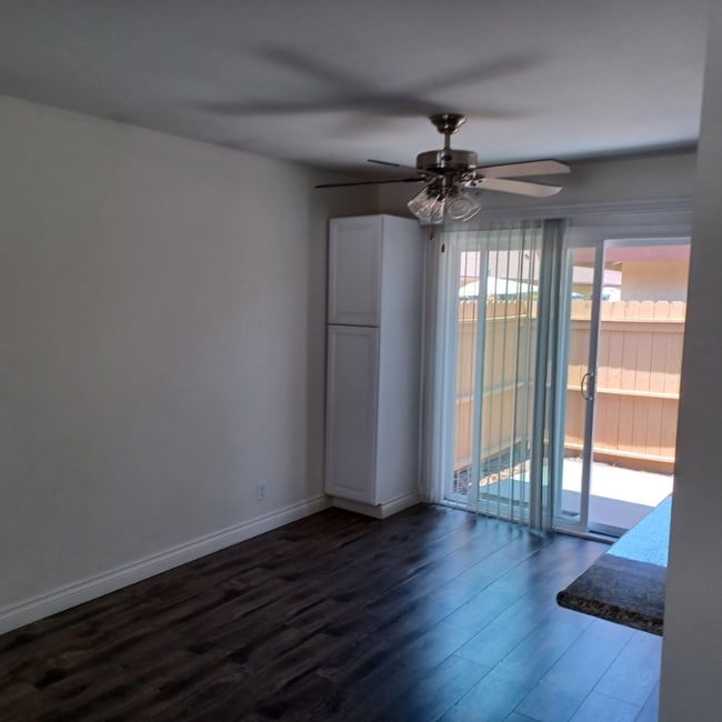 4901 Heil Ave in Huntington Beach, CA - Building Photo - Building Photo