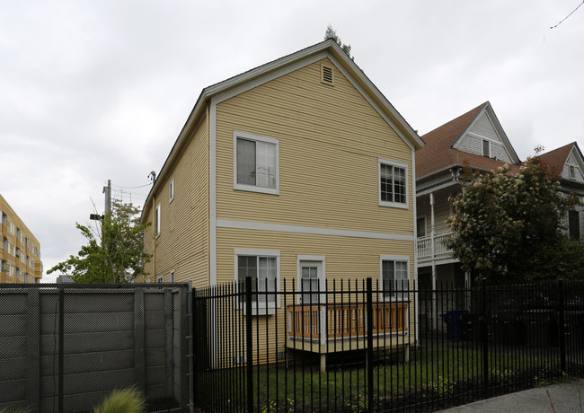 1211 E St in Sacramento, CA - Building Photo - Building Photo