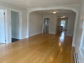 5 Charter St in Exeter, NH - Building Photo - Building Photo