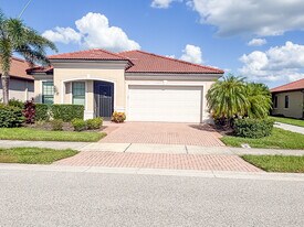 24244 Gallberry Dr in Venice, FL - Building Photo
