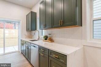 1842 N 4th St in Philadelphia, PA - Building Photo - Building Photo