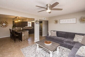 1801 Walnut Dr in Lake Havasu City, AZ - Building Photo - Building Photo