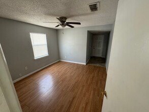 809 Bentley St in Orlando, FL - Building Photo - Building Photo
