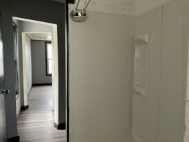 3002 Garbett St in McKeesport, PA - Building Photo