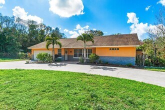 5313 Colbright Rd in Greenacres, FL - Building Photo - Building Photo