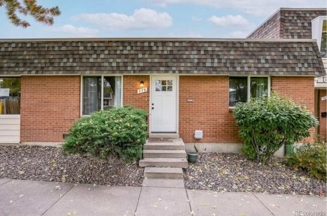 779 S Youngfield Ct
