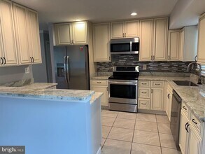 5529 Corot Ct in Fairfax, VA - Building Photo - Building Photo