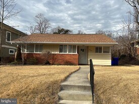 5939 Anniston Rd in Bethesda, MD - Building Photo