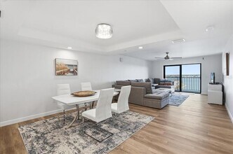 7300 Sun Island Dr S in South Pasadena, FL - Building Photo - Building Photo