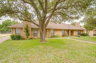 5713 Ridgerock Ct in Fort Worth, TX - Building Photo - Building Photo