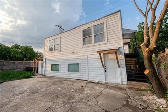 1511 Scharpe St-Unit -3 in Houston, TX - Building Photo - Building Photo