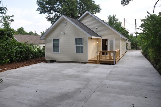 721 Golfview Dr in Lexington, KY - Building Photo - Building Photo