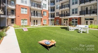 1000 Central Ave, Unit A2 in Charlotte, NC - Building Photo - Building Photo