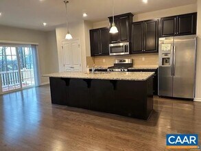 1121 Sunset Ave Ext in Charlottesville, VA - Building Photo - Building Photo