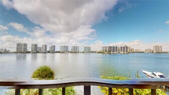 17878 N Bay Rd in Sunny Isles Beach, FL - Building Photo