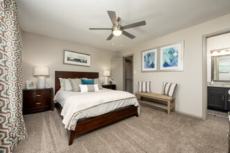 Metropolitan Fishers in Fishers, IN - Building Photo - Interior Photo