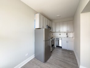 508 W Belmont Ave in Chicago, IL - Building Photo - Building Photo