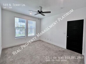 569 N Terry Ln in Clovis, CA - Building Photo - Building Photo