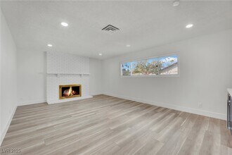 1501 Strong Dr in Las Vegas, NV - Building Photo - Building Photo