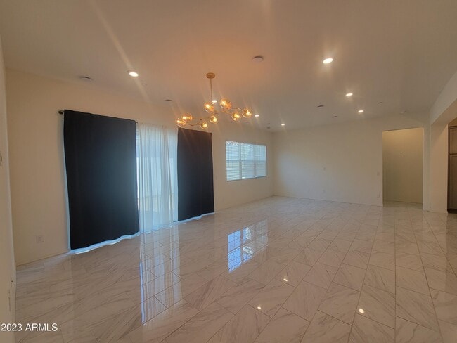 240 E Shamrock Dr in Chandler, AZ - Building Photo - Building Photo