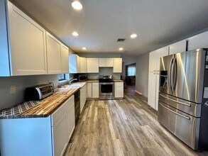 14626 Horseshoe Trce in Wellington, FL - Building Photo - Building Photo