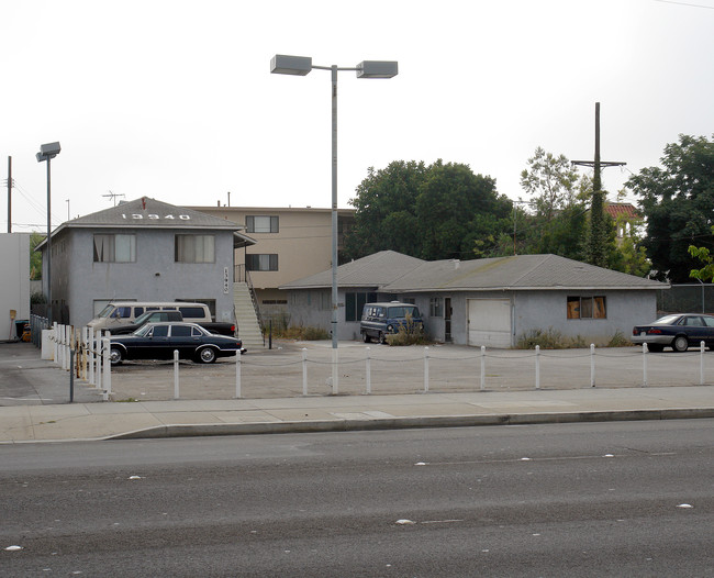 13940 Hawthorne Blvd in Hawthorne, CA - Building Photo - Building Photo