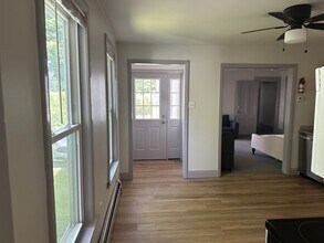 28 Lincoln, A in Dover, NH - Building Photo - Building Photo