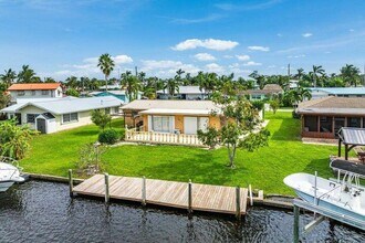 1709 SW Coxswain Pl in Palm City, FL - Building Photo - Building Photo