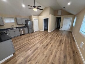 3440 S Hwy 101 in Depoe Bay, OR - Building Photo - Building Photo