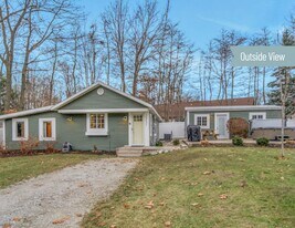 16837 Ferry in Spring Lake, MI - Building Photo