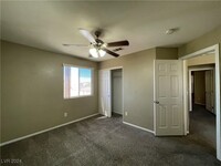 717 Fort Mandan Ct in North Las Vegas, NV - Foto de edificio - Building Photo