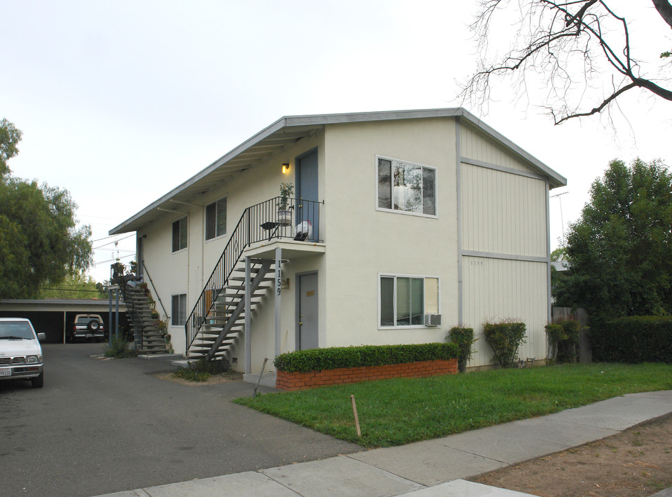 1159 W Hamilton Ave in Campbell, CA - Foto de edificio