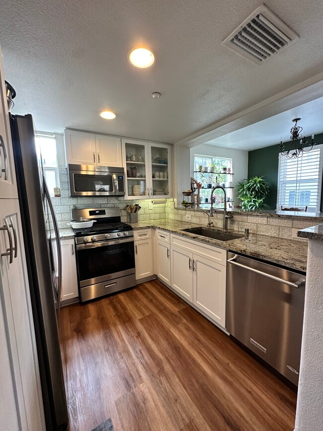 property at 732 Portside Pl