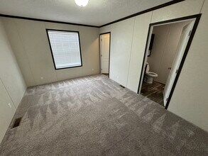 216 Maple in Highland, MI - Building Photo - Building Photo