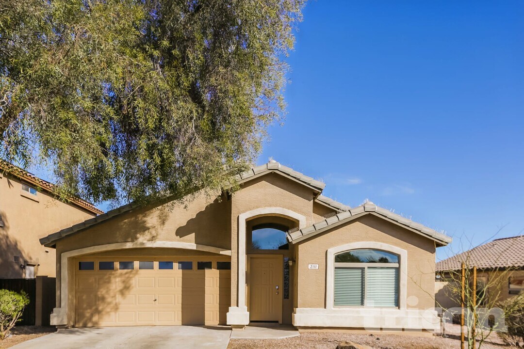 2111 S 160th Ln in Goodyear, AZ - Building Photo