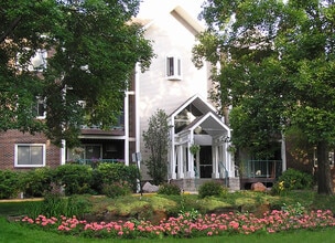 Dale Terrace in Roseville, MN - Foto de edificio - Building Photo