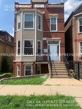 10122 S Ave M in Chicago, IL - Building Photo - Building Photo